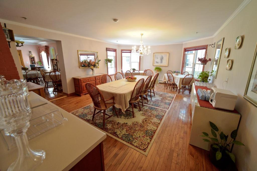 The Harbour House Bed and Breakfast Charlottetown Exteriör bild