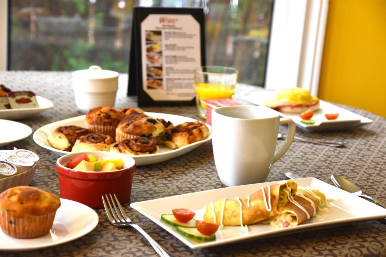 The Harbour House Bed and Breakfast Charlottetown Exteriör bild